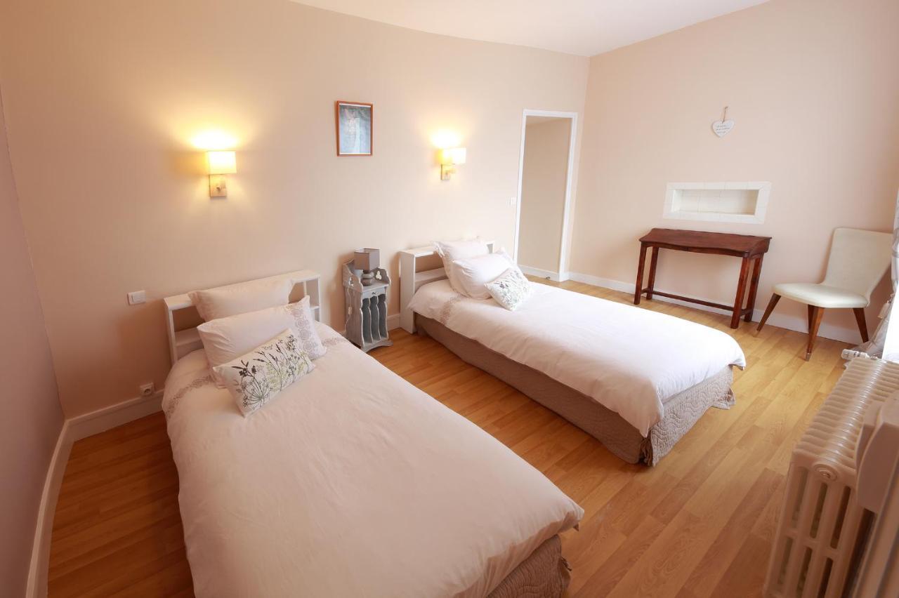 Latillé La Loge Des Fees Bed & Breakfast エクステリア 写真